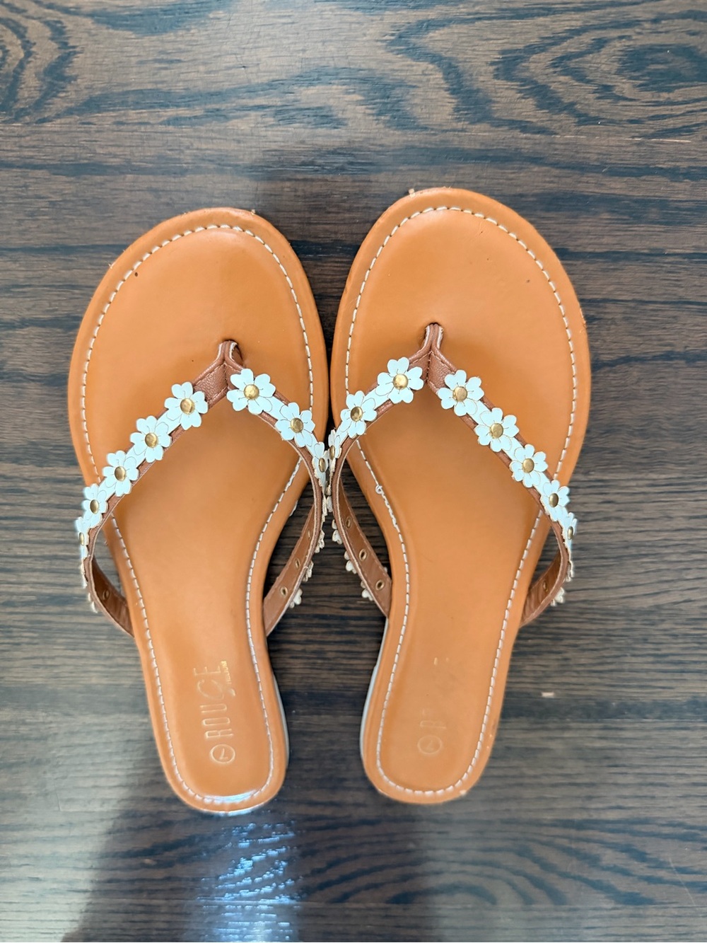 Women’s Tan Floral Thong Sandals - Unbranded